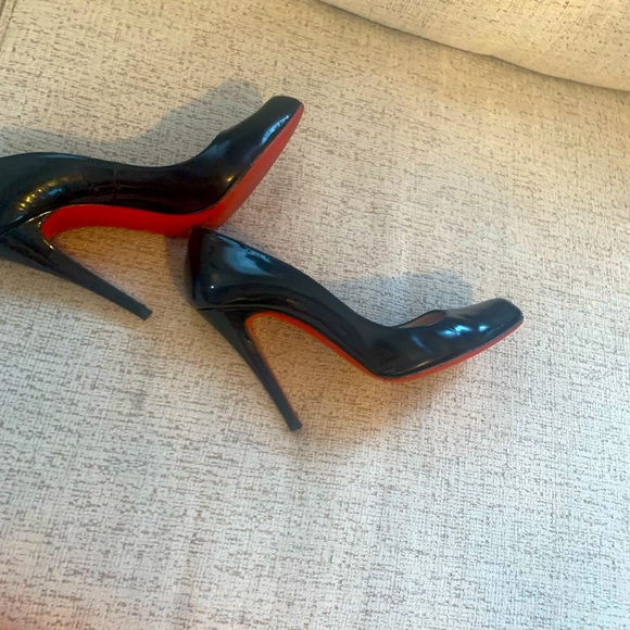 COPY - Classic Louboutin Heels Size 38.5. - Picture 2 of 9